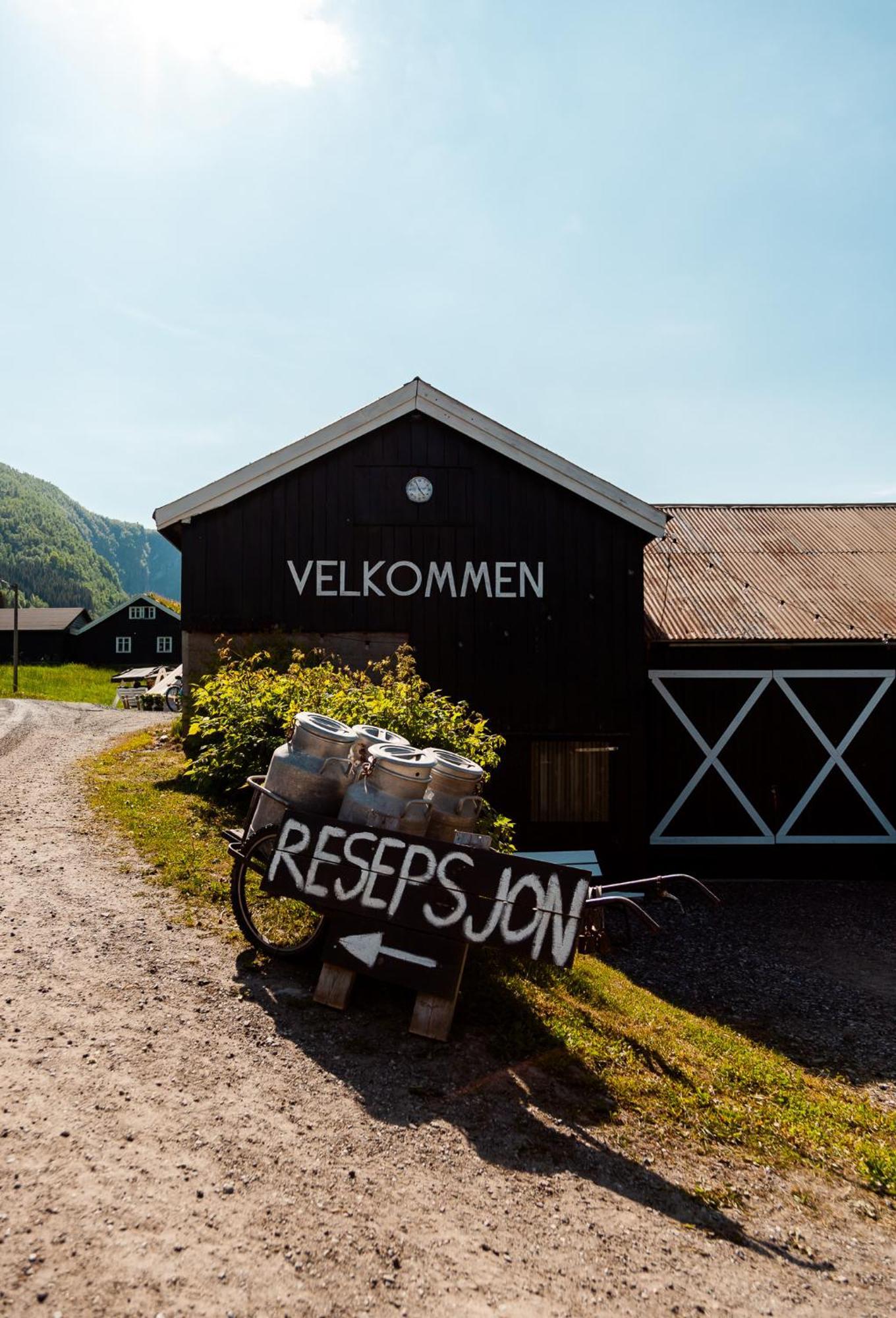 Tuftegarden Hotel Viksdalen Eksteriør billede